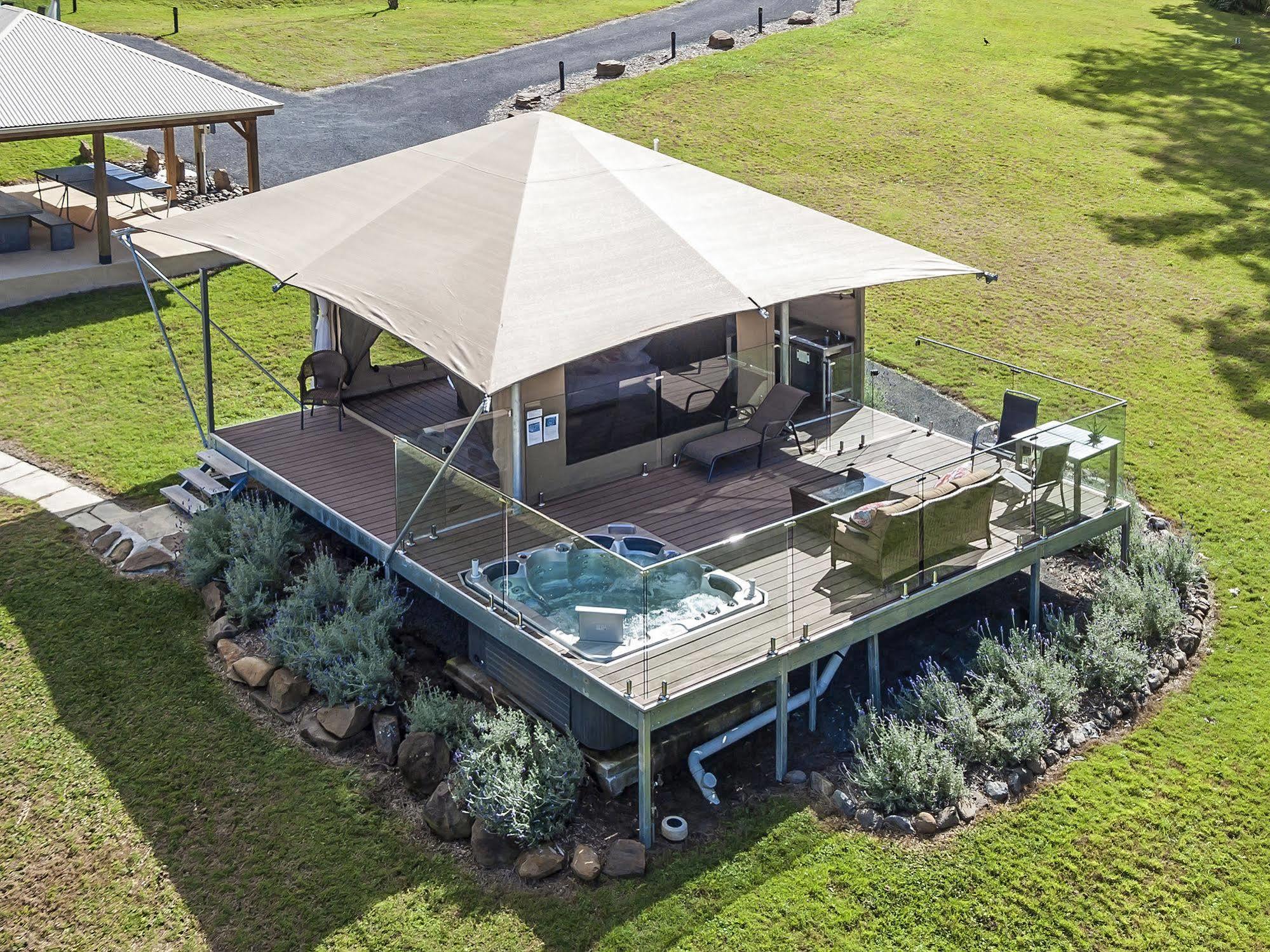 Luxury tent Tuckers Retreat
